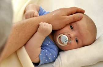 10 Best Pacifiers 2024