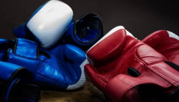 How to pick the right boxing gloves?